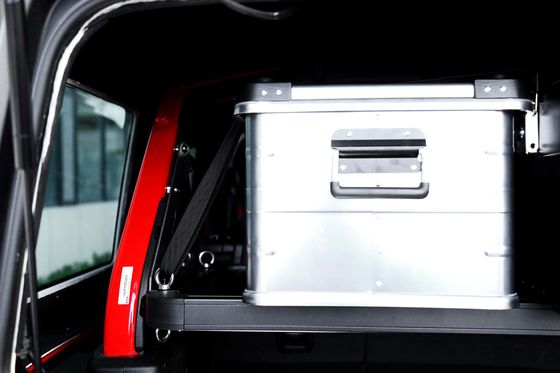 Wrangler JL/JK Autostützregale Schwarzer Kofferraum