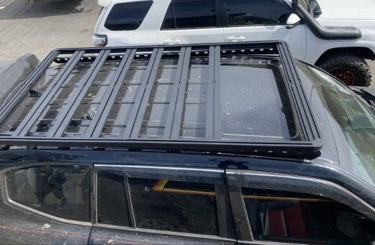 4x4 Fahrzeug Außenzubehör Aluminiumdachregal mit hoher und pulverbeschichteter Oberfläche