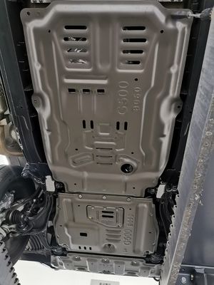 Verbessern Sie Ihren Benz G500 mit Full Skid Plate Set Engine Guard Plate Armor in Grau