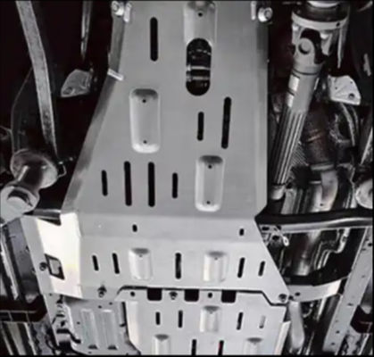 BMW-Auto-Fitment Aluminiumlegierung unter der Motorkappe Schlammflächenschutz für Wrangler JL JK