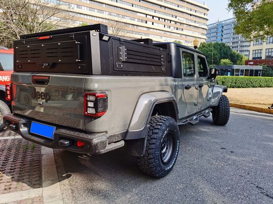 Jahr 2020- JEEP Pickup 4x4 Halbhochbettdach für zusätzlichen Speicherplatz