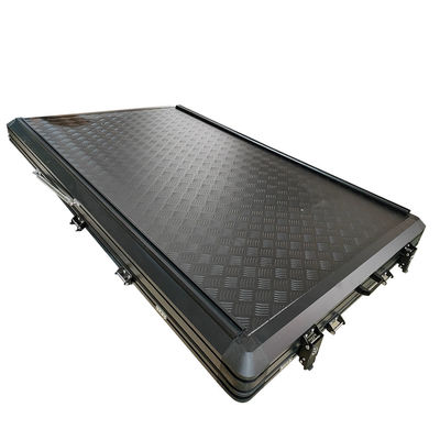 Geländewagen 4x4 Dreieckdachzelt mit harter Aluminiumschal und wasserdichtem Polyester