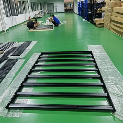 Custom Van Parts Camper Van Roof Rack Plattform in schwarz für Outdoor-Campingaktivitäten