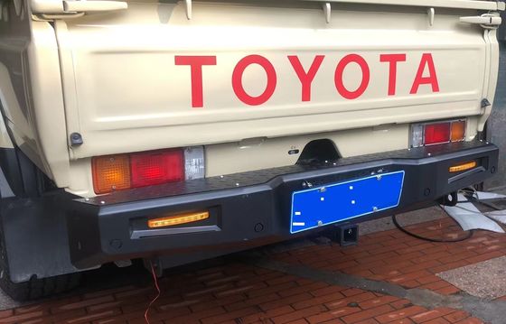 TOYOTA TRUCK LC79 Hinterbumper Zubehör schwarz mit Stahlmaterial und Zubehör