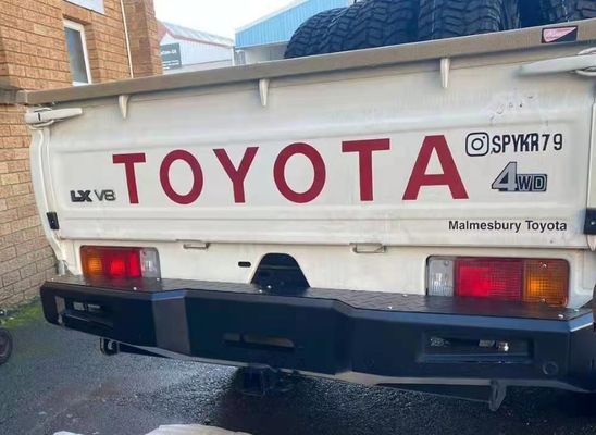 TOYOTA TRUCK LC79 Hinterbumper Zubehör schwarz mit Stahlmaterial und Zubehör