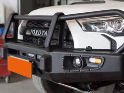 Schutz-Vorderstoßfänger-Set für Toyota 4Runner mit Reifenträger und Jerrycan-Halter