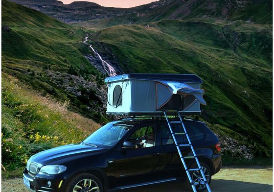 Hard Shell Roof Top Zelt mit wasserdichtem Polyestermaterial und geraden Halterungen