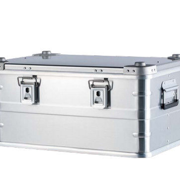 Kompakte und leichte Aluminium-Küchenbox mit ausreichend Stauraum