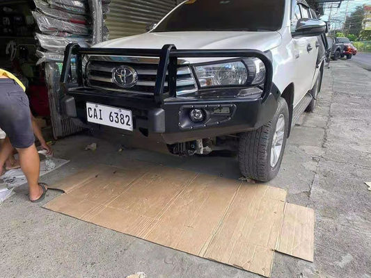 LED-Licht und Winch Montage-Tray Platte Vorderstoßfänger für Toyota Hilux D-Ring enthalten