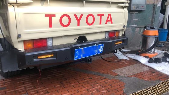 Toyota LC79 Rückstoßfänger mit Reifenträger Jerrycan Halter Winch Bull Bar Frontstoßfänger
