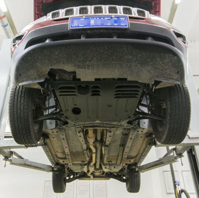 Jeep Patriot Unterkörper-Schutzpanzerung mit individueller Motor-Schutzplatte