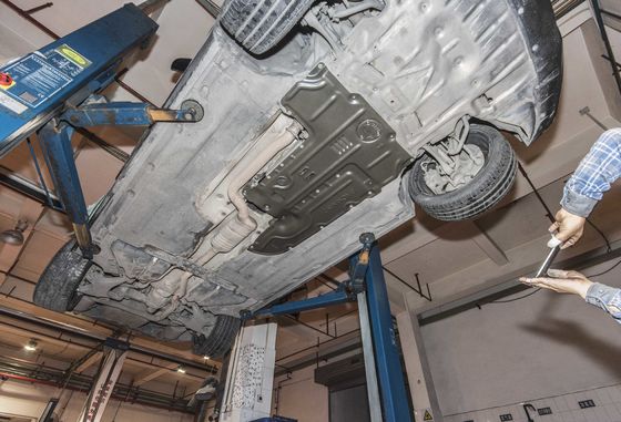 Unter Fahrzeugschutz für die BMW 7er-Radiatorschutzplatte und -schutz