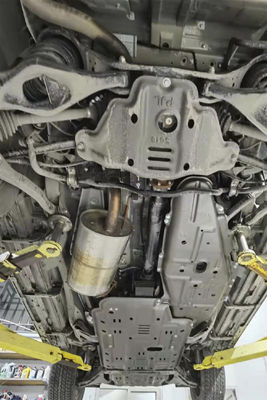 3D Unterfahrzeug Panzerung Transfer Case Brennstoffbehälter Unterfahrzeugschild für MITSUBISHI GAC OEM