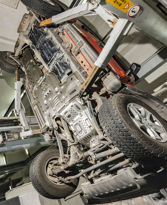 JEEP Wrangler Schiebeplatte Schützen Sie die Unterkörperkomponenten mit Magnalium Chassis Guard