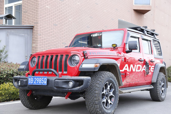 Verbessern Sie Ihre Jeep Wrangler JK 07 Off-Road Leistung mit Black Red Hood Lock Kit