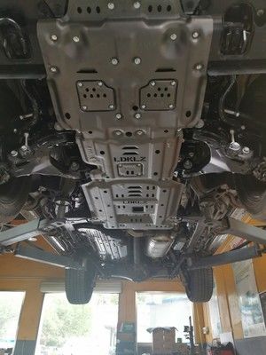 100% getestet, unterer Motordeckel, unterer Fahrgestellschirm für Toyota Land Cruiser LC100
