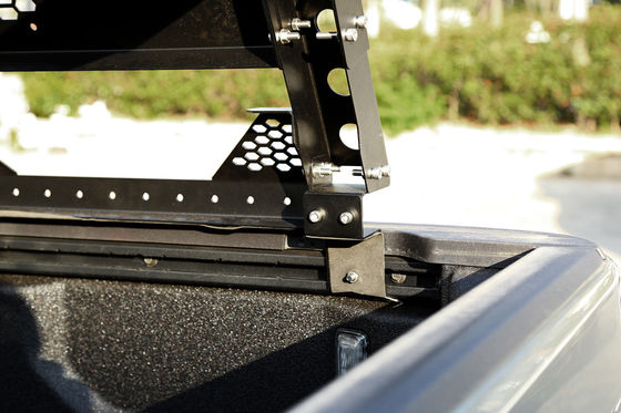 Verbessern Sie die Funktionalität Ihres Pickups mit einem schwarzpulverbeschichteten Laderaum